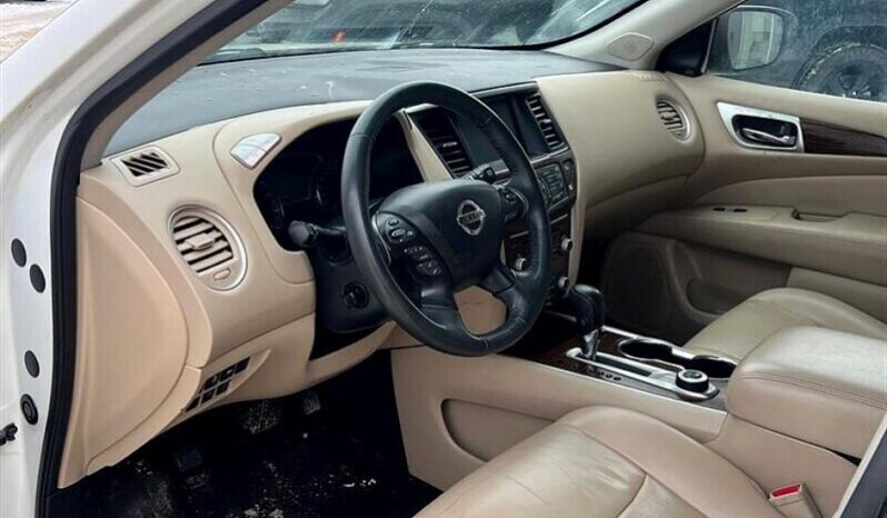 
								2018 Nissan Pathfinder Platinum 4X4 full									