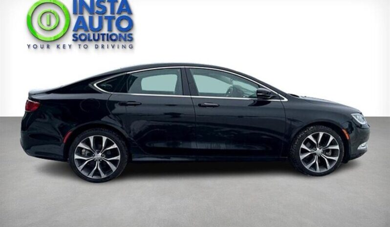 
								2016 Chrysler 200C AWD full									