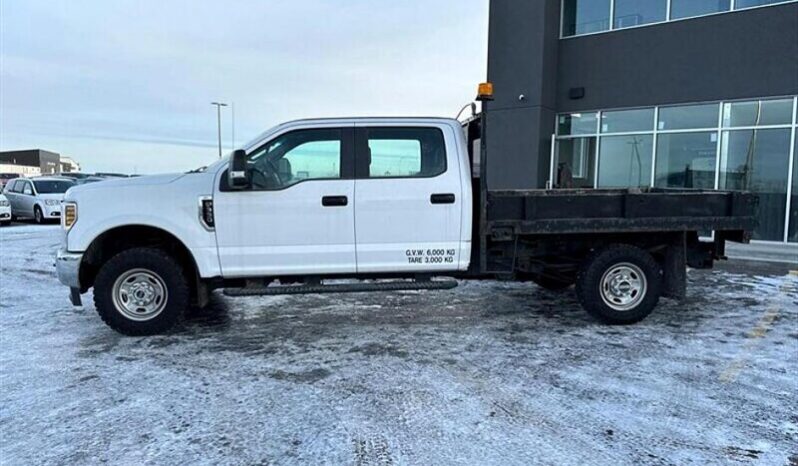 
								2019 Ford F-350 XL Crew Cab 4×4 Deck Truck full									