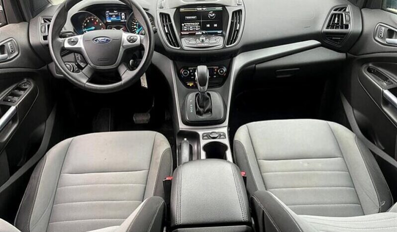 
								2015 Ford Escape SE AWD full									