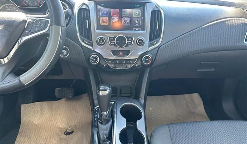 
								2018 Chevrolet Cruze LT full									