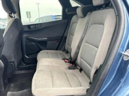 
										2020 Ford Escape S full									