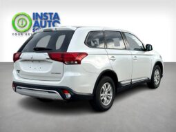 
										2019 Mitsubishi Outlander ES AWD full									