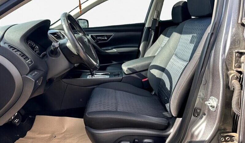 
								2018 Nissan Altima SV full									