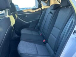
										2017 Hyundai Elantra GT GL full									