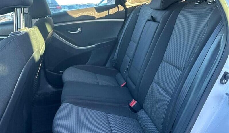 
								2017 Hyundai Elantra GT GL full									