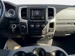 
										2019 Ram 1500 Classic SLT 5.7L Hemi Crew Cab 4X4 full									