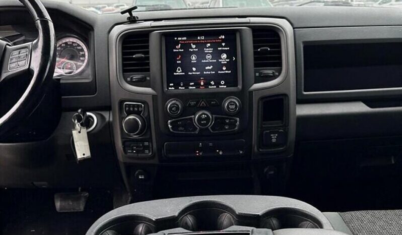 
								2020 Ram 1500 Classic Express 5.7L Hemi Crew 4X4 full									