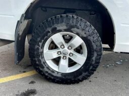 
										2017 Ram 1500 ST 5.7L Hemi Crew Cab 4X4 full									