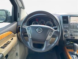 
										2013 Nissan Armada Platinum 4X4 full									