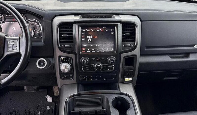 
								2018 Ram 1500 Rebel 5.7L Hemi Crew Cab 4X4 full									