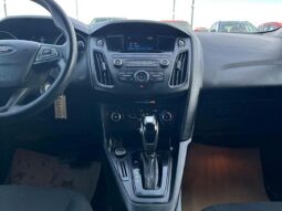 
										2016 Ford Focus SE full									