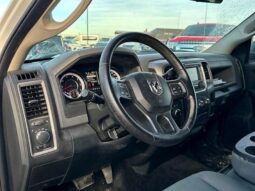 
										2017 Ram 1500 ST 5.7L Hemi Crew Cab 4X4 full									