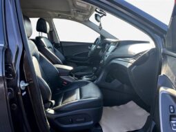 
										2017 Hyundai Santa Fe Limited AWD full									