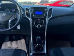 
										2017 Hyundai Elantra GT GL full									