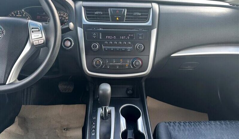 
								2017 Nissan Altima full									