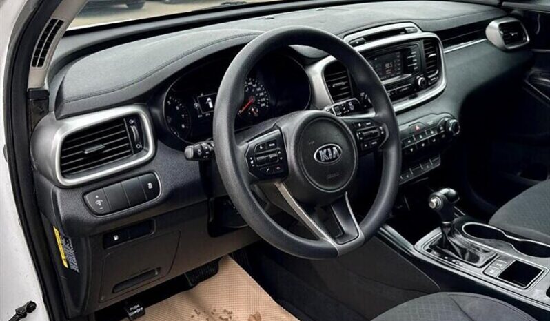 
								2018 Kia Sorrento LX AWD full									