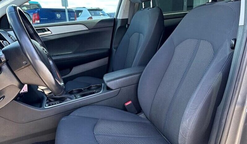 
								2018 Hyundai Sonata SE full									