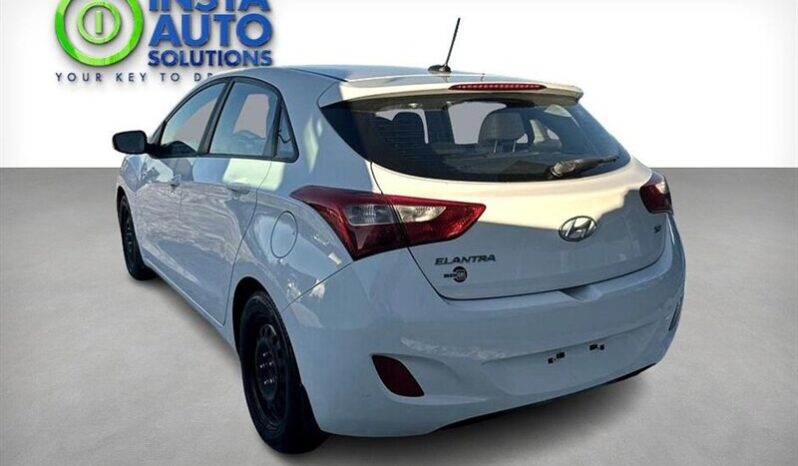 
								2017 Hyundai Elantra GT GL full									