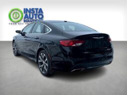 
										2016 Chrysler 200C AWD full									