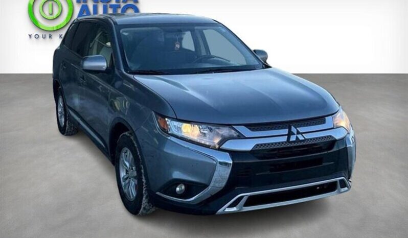 
								2020 Mitsubishi Outlander ES AWD full									