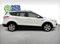 
										2015 Ford Escape SE AWD full									