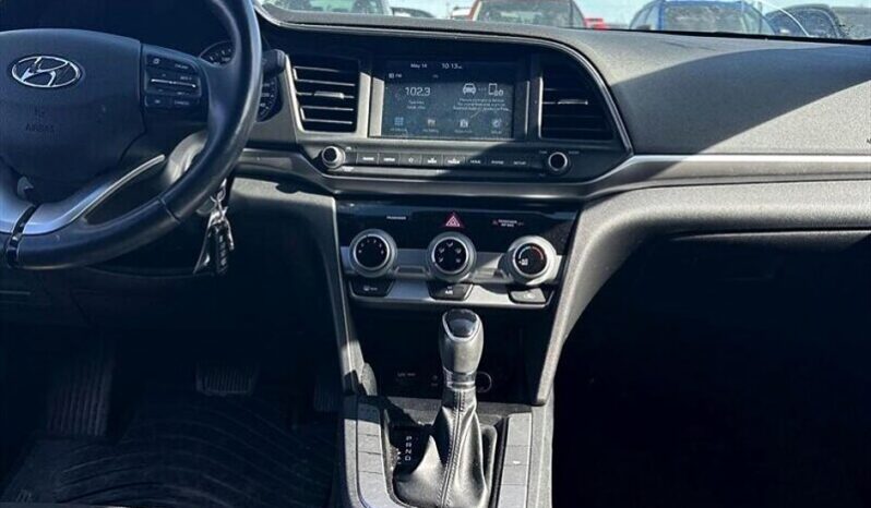 
								2019 Hyundai Elantra Preferred full									