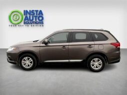 
										2019 Mitsubishi Outlander ES AWD full									