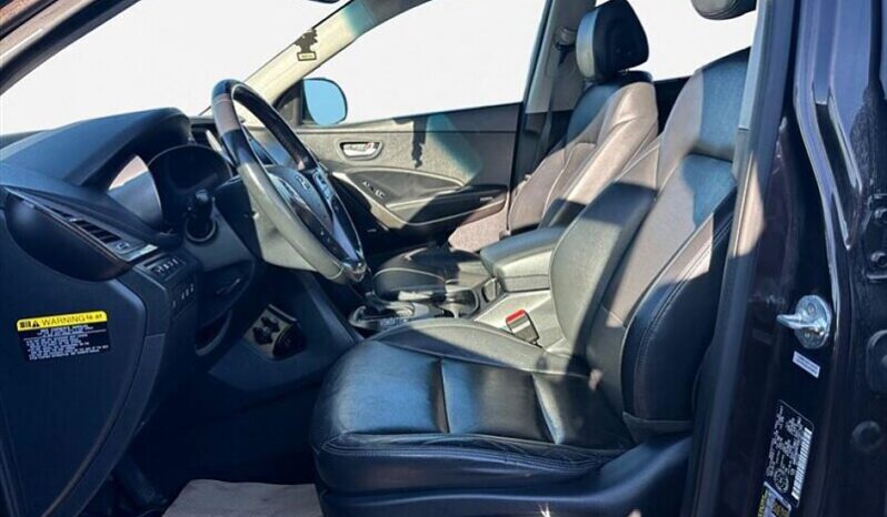 
								2017 Hyundai Santa Fe Limited AWD full									