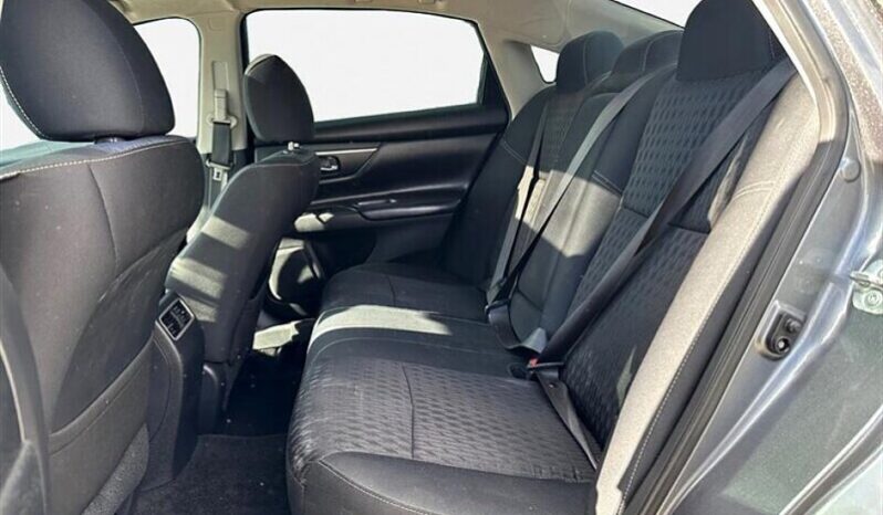 
								2018 Nissan Altima SV full									