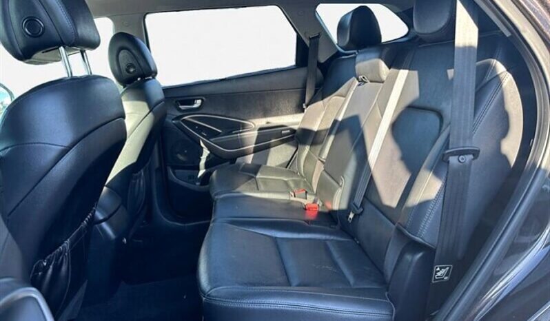 
								2017 Hyundai Santa Fe Limited AWD full									
