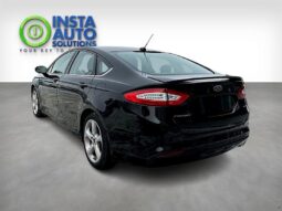 
										2016 Ford Fusion SE full									