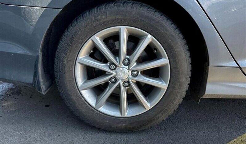 
								2018 Hyundai Sonata SE full									