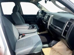 
										2019 Ram 1500 SXT Quad Cab 4×4 full									