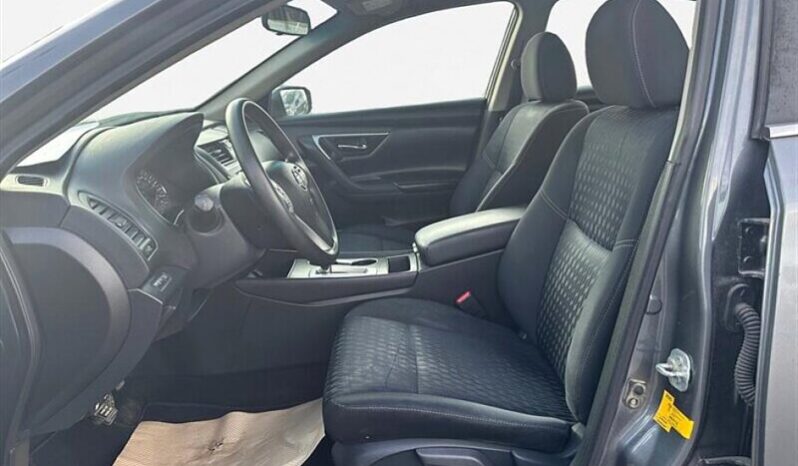 
								2017 Nissan Altima full									