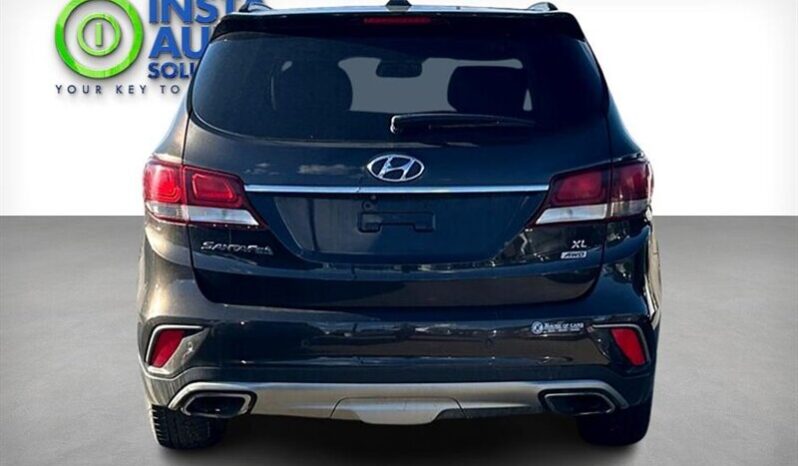 
								2017 Hyundai Santa Fe Limited AWD full									