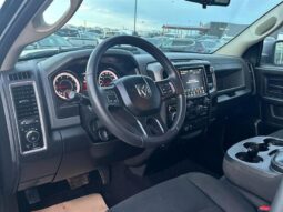 
										2019 Ram 1500 Express Quad Cab 4×4 full									