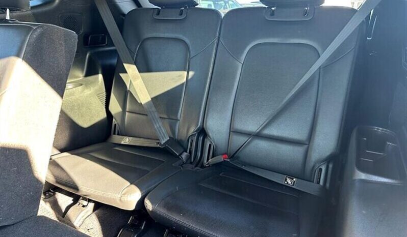 
								2017 Hyundai Santa Fe Limited AWD full									