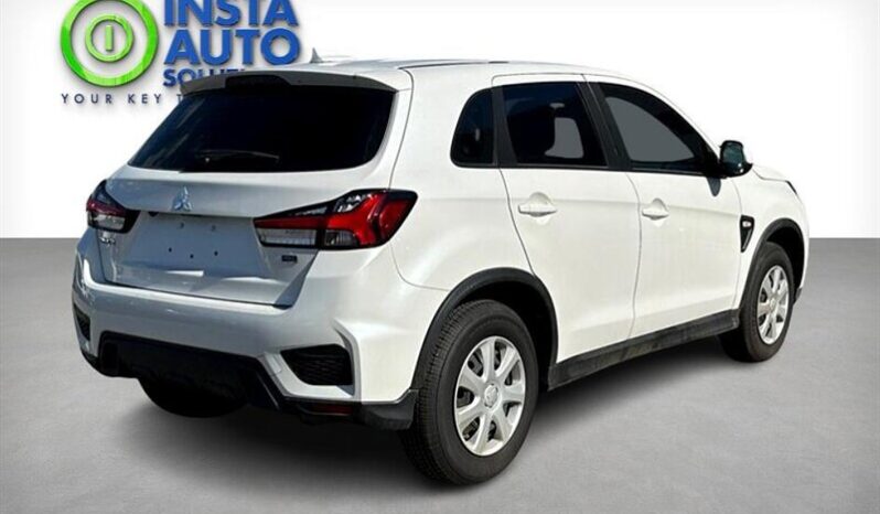 
								2020 Mitsubishi RVR SE AWD full									