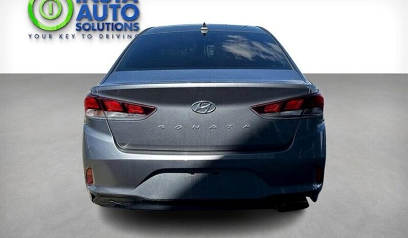 
								2018 Hyundai Sonata SE full									