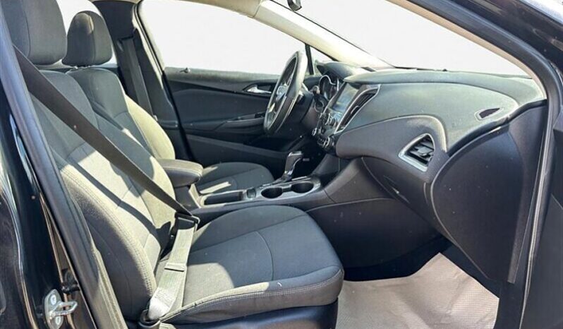 
								2018 Chevrolet Cruze LT full									