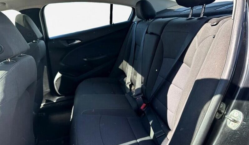 
								2018 Chevrolet Cruze LT full									