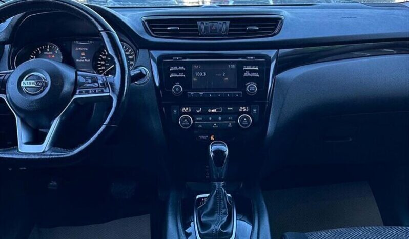 
								2018 Nissan Qashqai SV full									