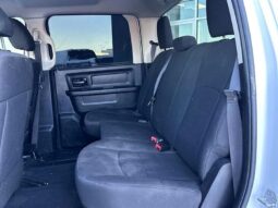 
										2019 Ram 1500 Classic Express 5.7L Hemi Crew Cab 4X4 full									