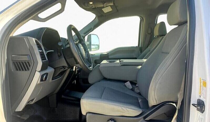 
								2019 Ford F-250 XLT FX4 Crew Cab 4×4 full									