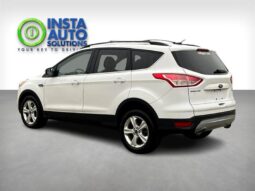 
										2015 Ford Escape SE AWD full									