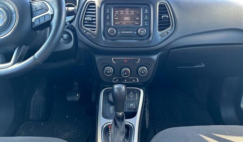 
								2017 Jeep Compass Sport 4X4 full									