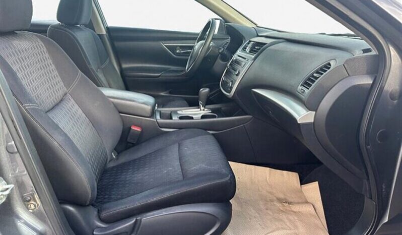 
								2017 Nissan Altima full									
