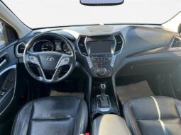 
										2017 Hyundai Santa Fe Limited AWD full									
