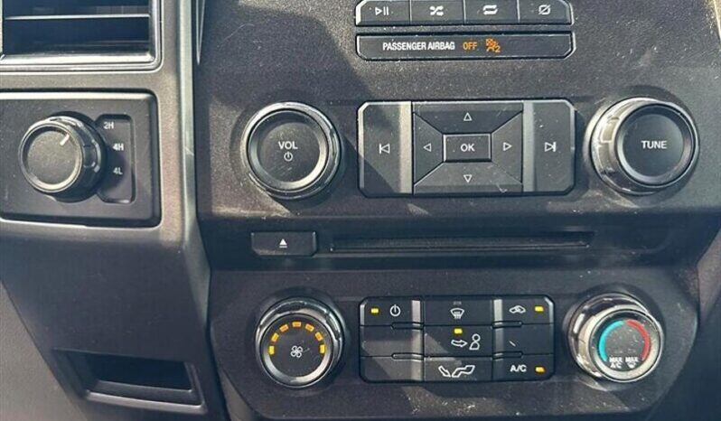 
								2018 Ford F-150 XLT Ext Cab 4×4 full									